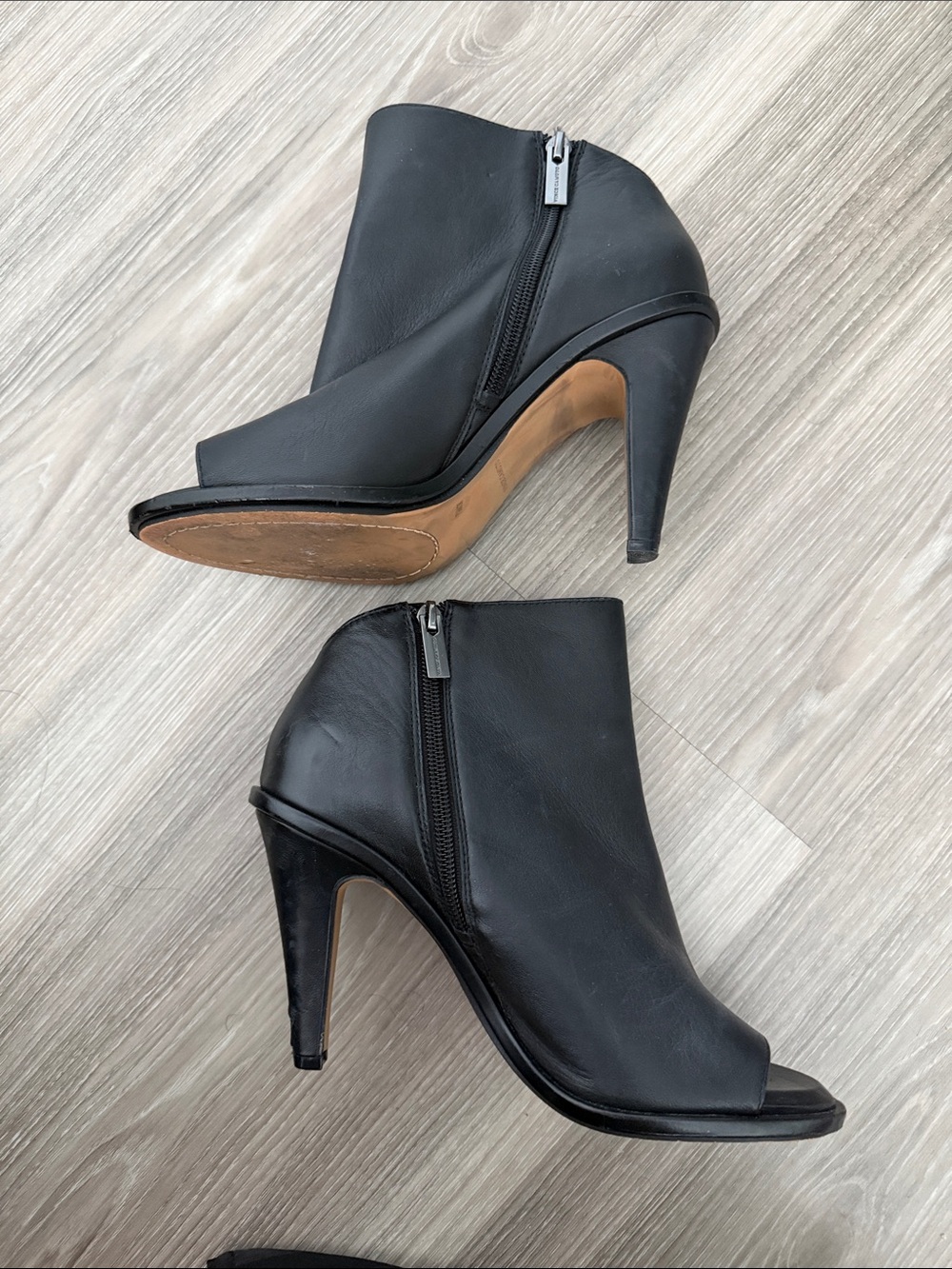 Vince Camuto Black Leather Open-Toe Ankle Heel Booties with Side Zip - Picture 7 of 8